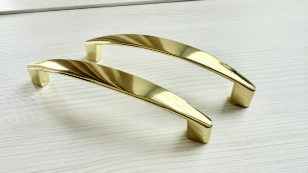 Uchwyt złoty połysk Calio 13,5 cm rozstaw 128 mm - obrazek 4